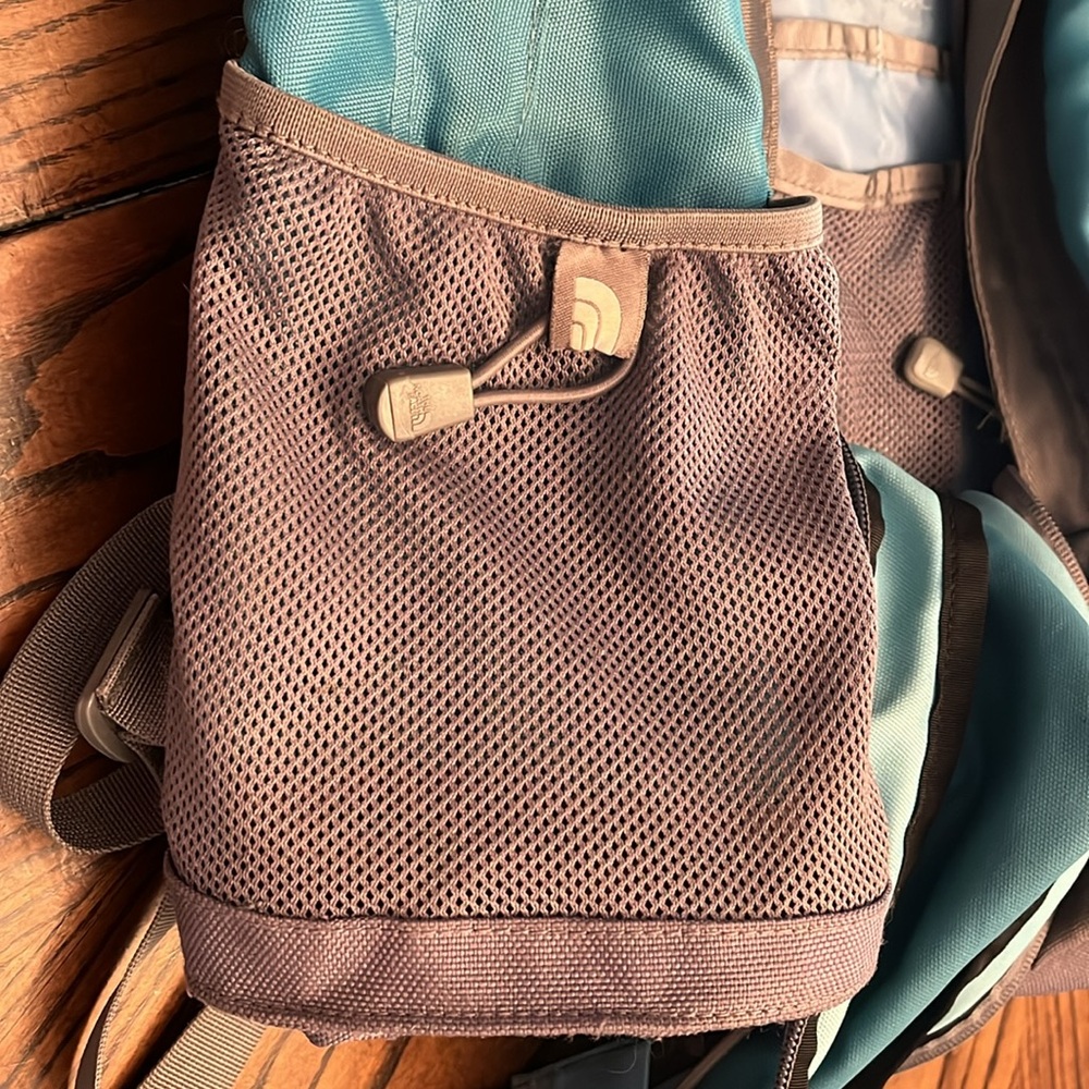 The North Face light blue and grey Jester Backpack - Picture 8 of 14